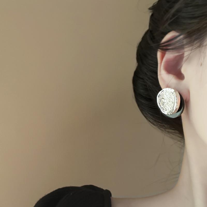 Irregular Retro Round Metal Post Earrings for Women Brown Vintage New Style Fashion Jewelry Timeless Daily Accessories Gifts