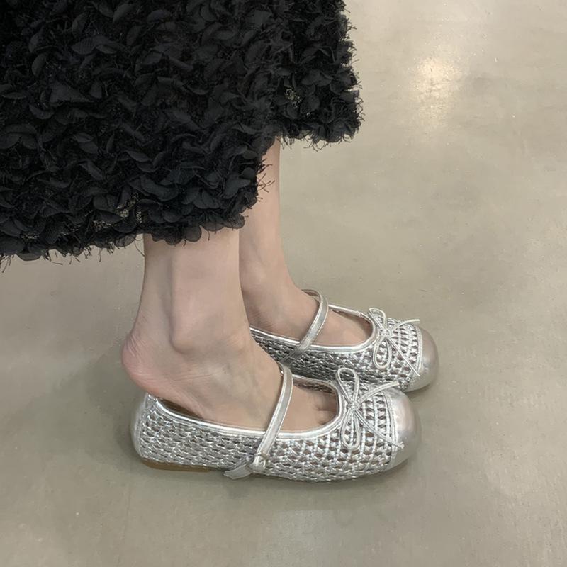 

Женские летние туфли-сетка, 2025 новинка, дышащие, нежные, вечерний бриз, плоская мягкая подошва, сандалии Мэри Джейн 40 серебряный