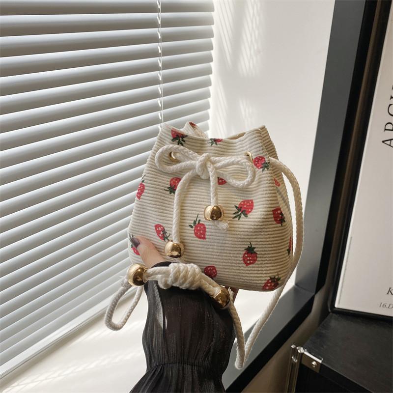 Chic Canvas Bucket Bag For Women Stylish And Casual For Daily Commuting Needs