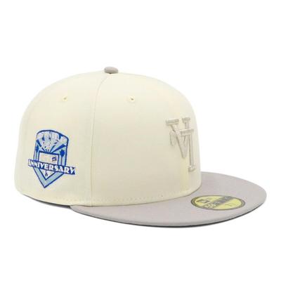 New Era Sapka 59FIFTY LA Króm/Szürke Fehér Alappal ONSPOTZ Exkluzív 7 3/8 MLB Fordított Oldalsó Folt 2 Színű Kalap Alja LA Dodgers Gokyu Fifty 5950