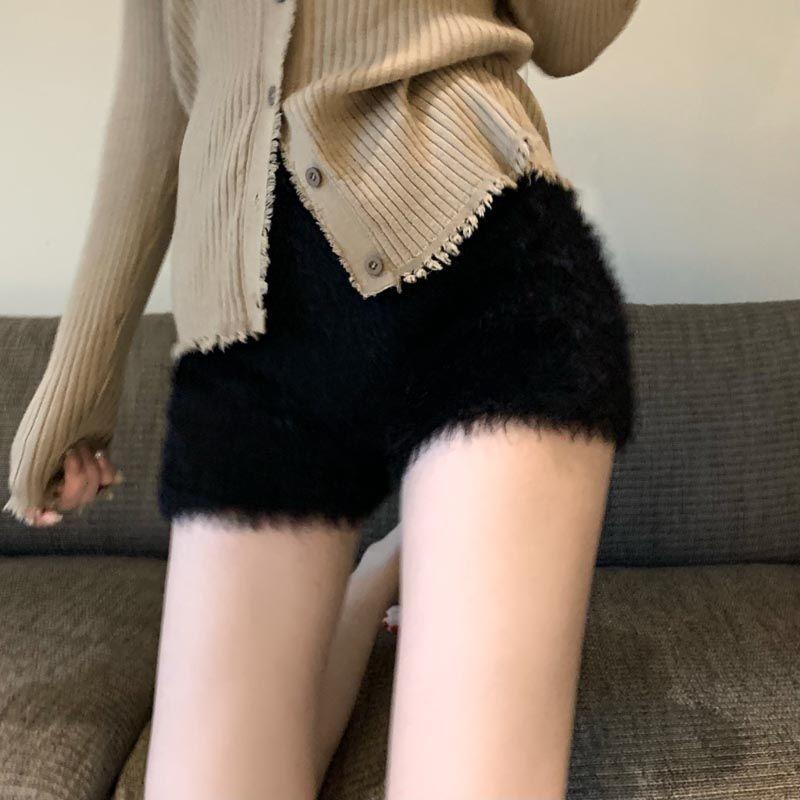 Woman Sexy Shorts Furry Casual Slim Shorts Women's Autumn Winter High Waist Stretch Knit Shorts