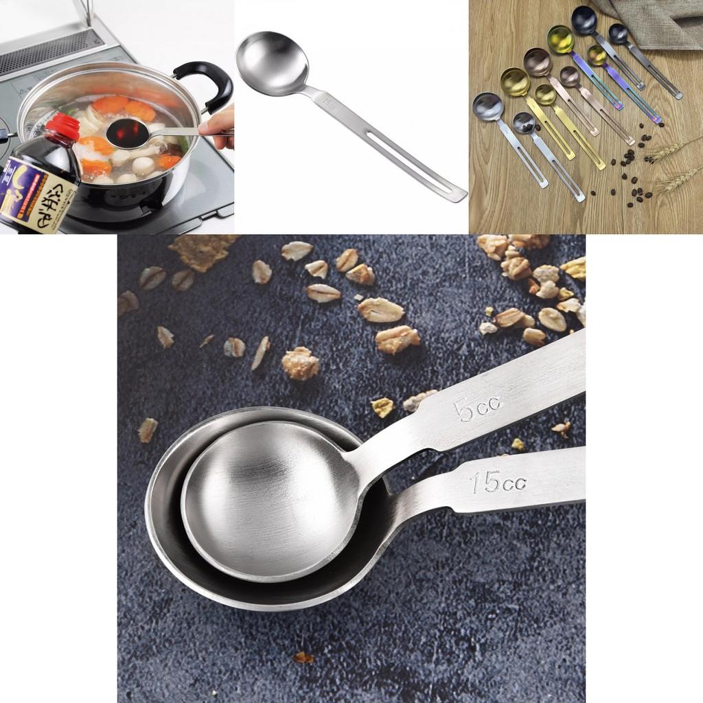 Hochwertiges 304 Edelstahl Messlöffel Set mit langem Griff zum Backen und Kochen