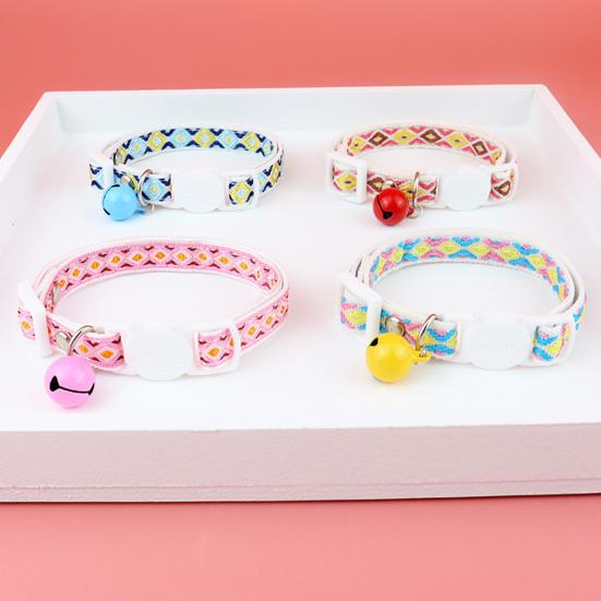 Yousheng Pet Necklace Colorful Grids Pattern Anti-suffocation Fine Workmanship Breakaway Pet Cats Collars with Bell for Valentines Day