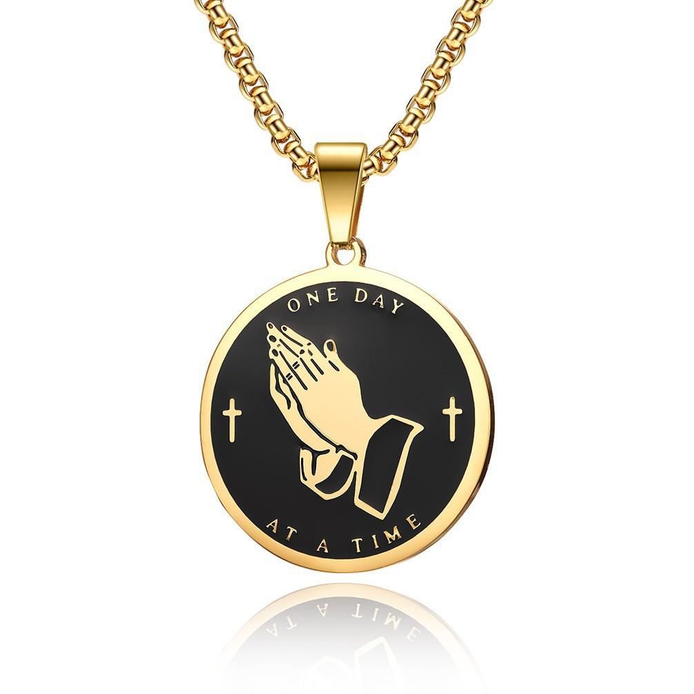 Pendant for Men and Women, Fashionable and Versatile Praying Hands Prayer Medal Necklace