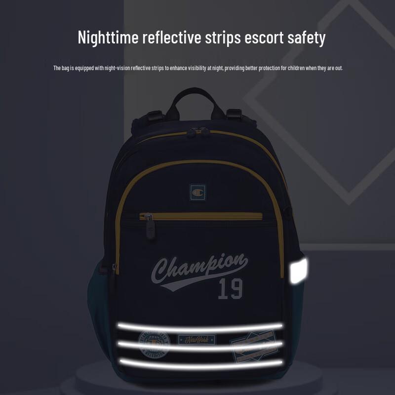 Champion Kids Water-Resistant School Backpack with Detachable Badges One Size чернил синий