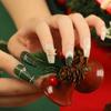 Damen Weihnachts-Atmosphäre Tragbare Nagelspitzen Lang Aufhellend Tragbare Nägel Kleber 2ml