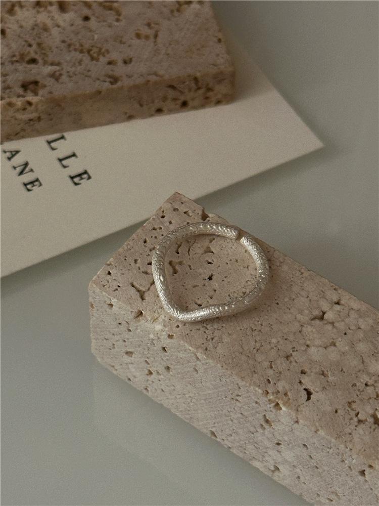 

2024 Unique Fashion Copper Geometric Ring For Women With Adjustable Open Fit Design J5560