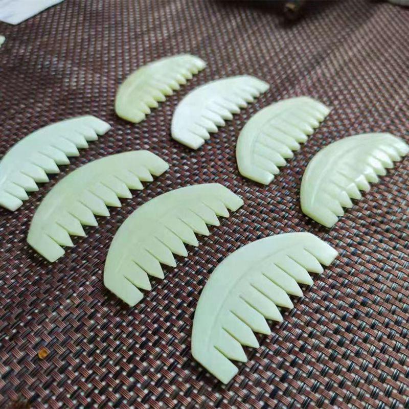 Natural Xiuyan Jade Massage Comb, Medium Size.