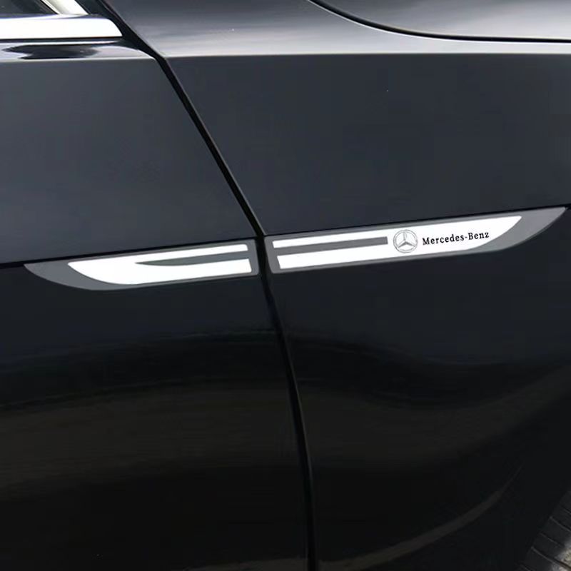 2pcs Epoxy Sticker Car Fender Side Wing Emblem Badge Sticker For Mercedes Benz New B/C/E Class A Class C200L GLC GLK New CLA GLA LL3