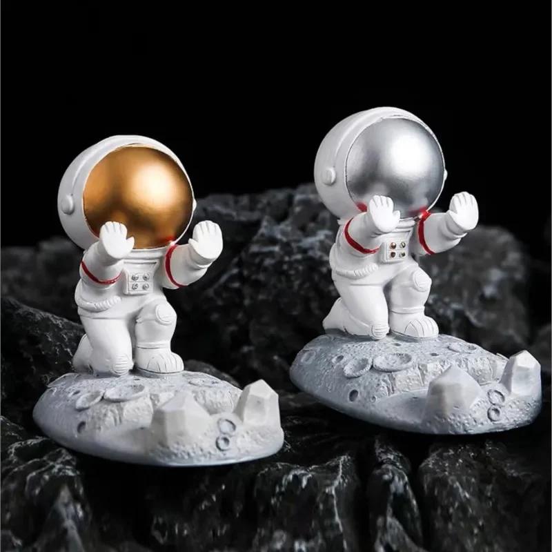 Kontorsbordsdekoration Nordisk stil Astronauter Mobiltelefonställ Hållare Ornament Harts Rymdman Fäste Leksaker Gåva