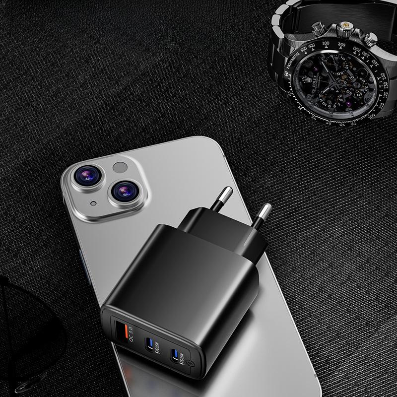 Încărcare rapidă cu nitrură de galiu de 50 W, cu porturi multiple, critică pentru Europa, este potrivită pentru cap de încărcare certificat PD3.0, critic pentru Europa