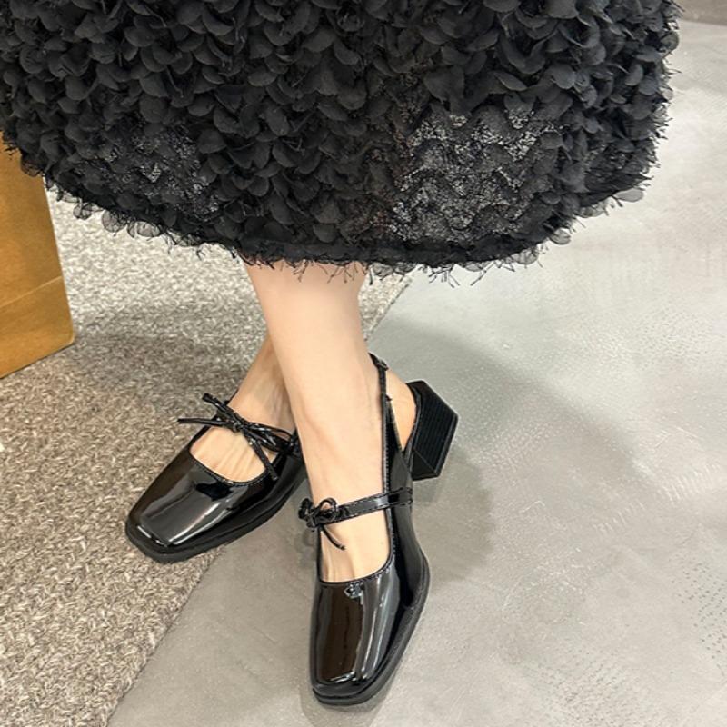 

Весенние босоножки Баотоу Новые квадратный носок с мелким вырезом бант-бабочка ремешок с пряжкой А-формы противоскользящая износостойкая обувь на толстом каблуке 40 чёрный