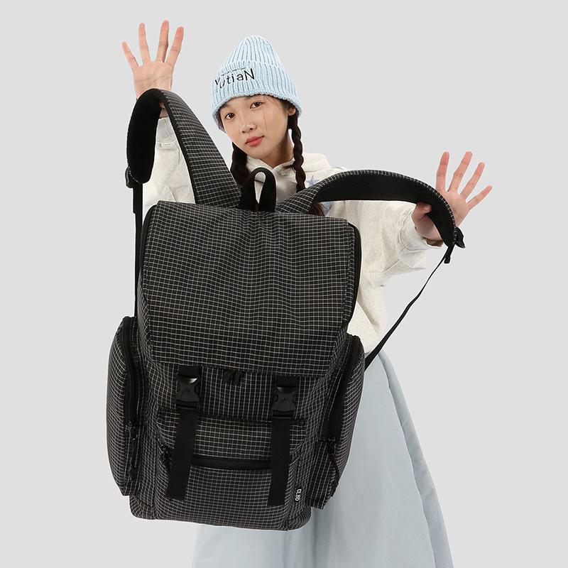 Schoolbag new sports mountaineering hiking bag large capacity simple foldable lazy wind backpack Korean version solid color leisure bag