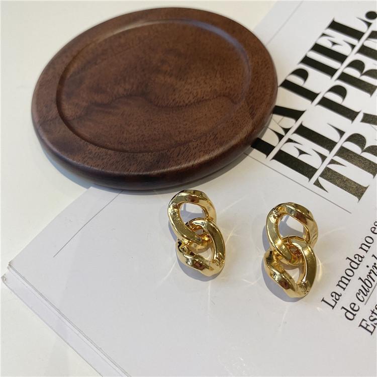 Elegant Geometric Hollow Chain Stud Earrings: Retro Fashion, 925 Sterling Silver, Artistic & Cool Women's Jewelry