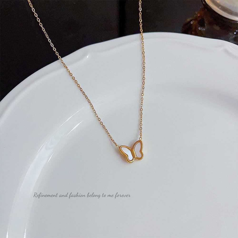 Korean Mother-of-Pearl Titanium Butterfly Necklace: Elegant & Versatile Women's Jewelry