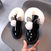 Zimowe buty dziewczęce Dziecięce krótkie buty Skórzana moda Martin Boot Plus aksamitne ciepłe dziecięce śniegowce Śliczne pluszowe dziewczęce botki