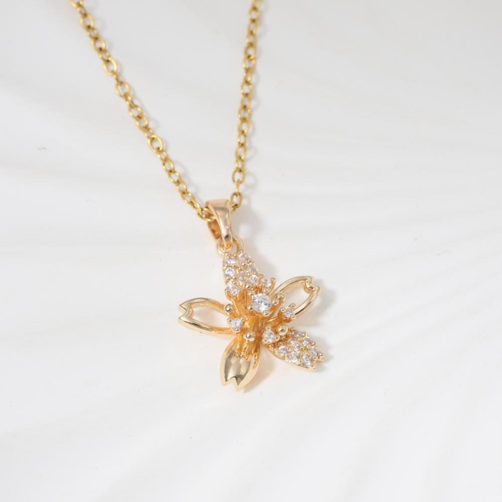 Modische Zirkonia Kirschblüten Anhänger Halskette, Zierlicher Blumenschmuck für Damen