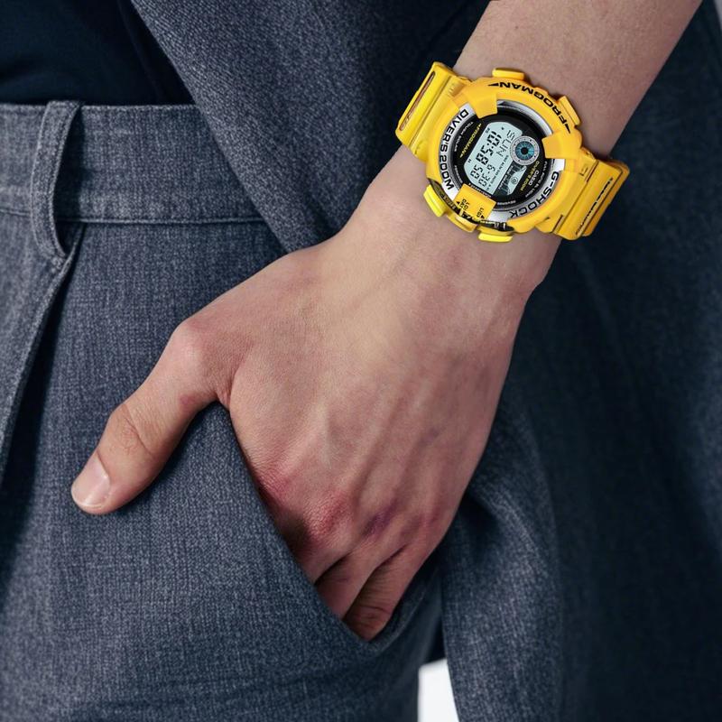 Casio G-SHOCK G-SHOCK FROGMAN Serie, 200 Meter wasserdicht, Quarzwerk, Harzarmband, Japanische und Koreanische Uhr, gleicher Stil für Herren GF-8250-9JF
