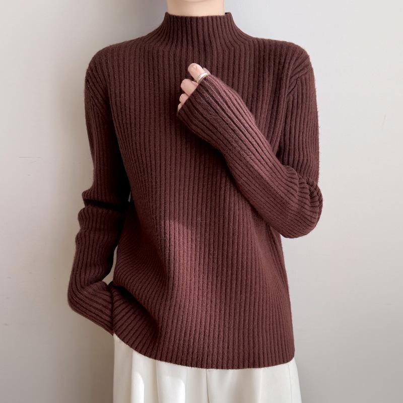 A New Type of Women's Autumn and Winter Knitted Sweater Top with A Semi-high Neck and A Striped Base Layer