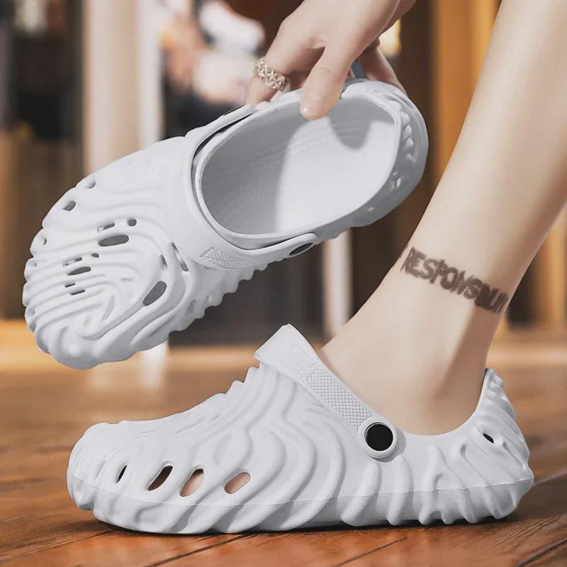 2024 Men's Large Cross-Border Baotou Sandals: New Summer Beach Slippers for Couples