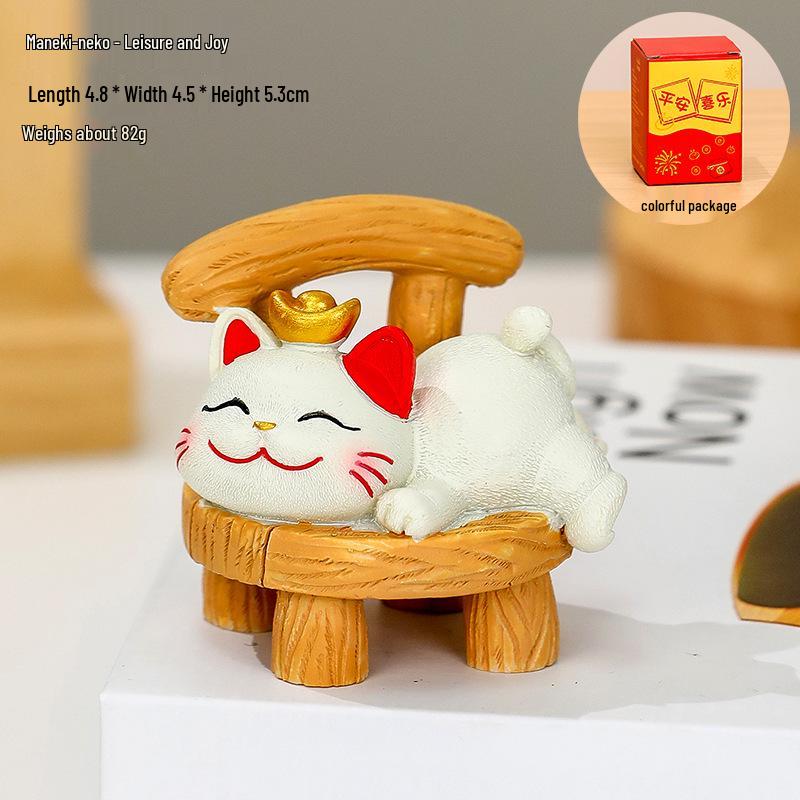 2025 Handmade Lucky Cat Ornament - Creative Cartoon Figure for Office Desk Decor and Cute Gifts