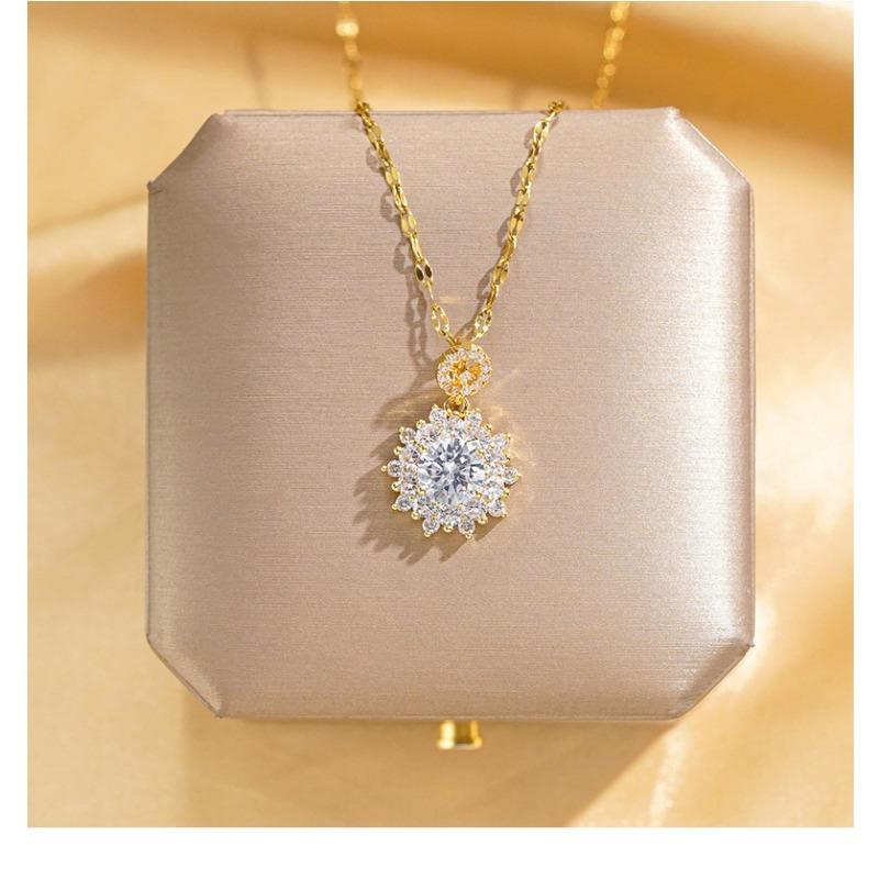 Women Light Luxury Full Diamond Zircon Flower Fashion Clavicle Necklace