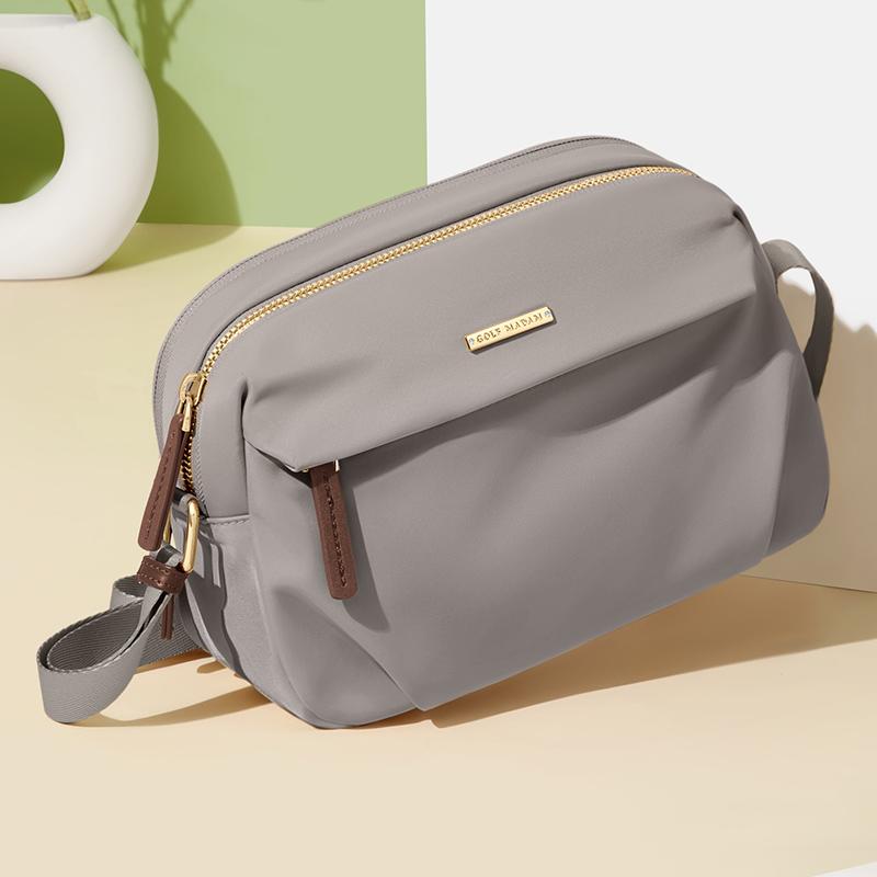 GOLF Women's Shoulder Bag