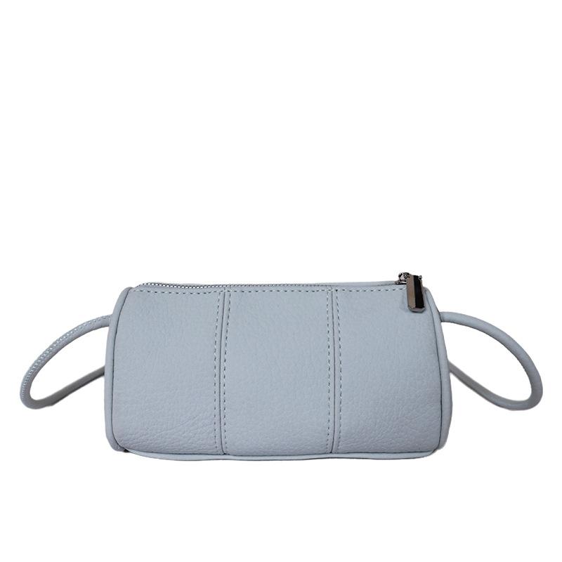A Niche and Stylish Pillow Bag for Commuting To Boston. Features A Crossbody Strap.