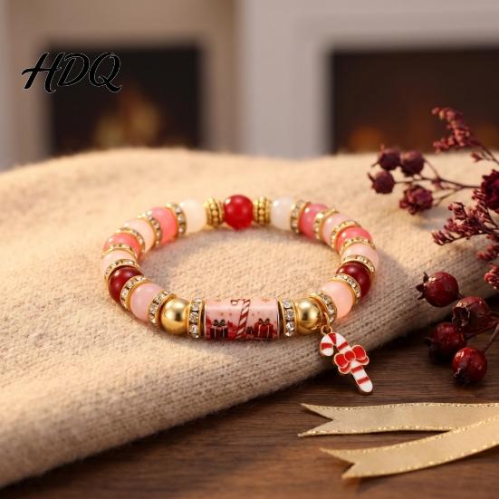 Red And Green Beaded Bracelets Christmas Bracelet with Alloy Tree Charm Santa Deer Stocking Center Bead for Women Elastic Bracelet Festive Jewelry