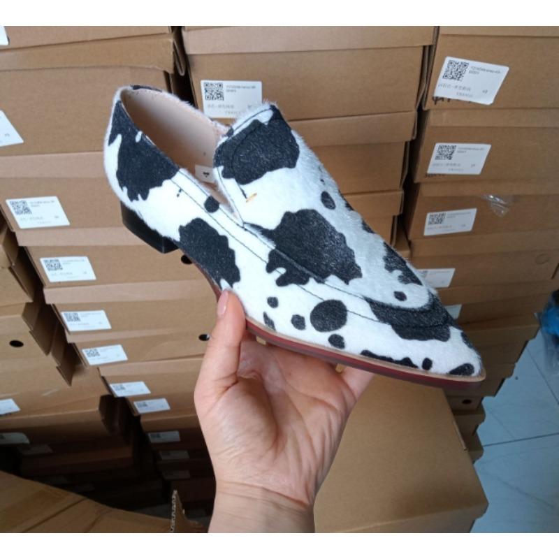 Designer Cow Pattern Pointed Toe Casual Flat Loafers Women Boat Shoes Shallow Single Shoes Boat Shoes Plus Size 43