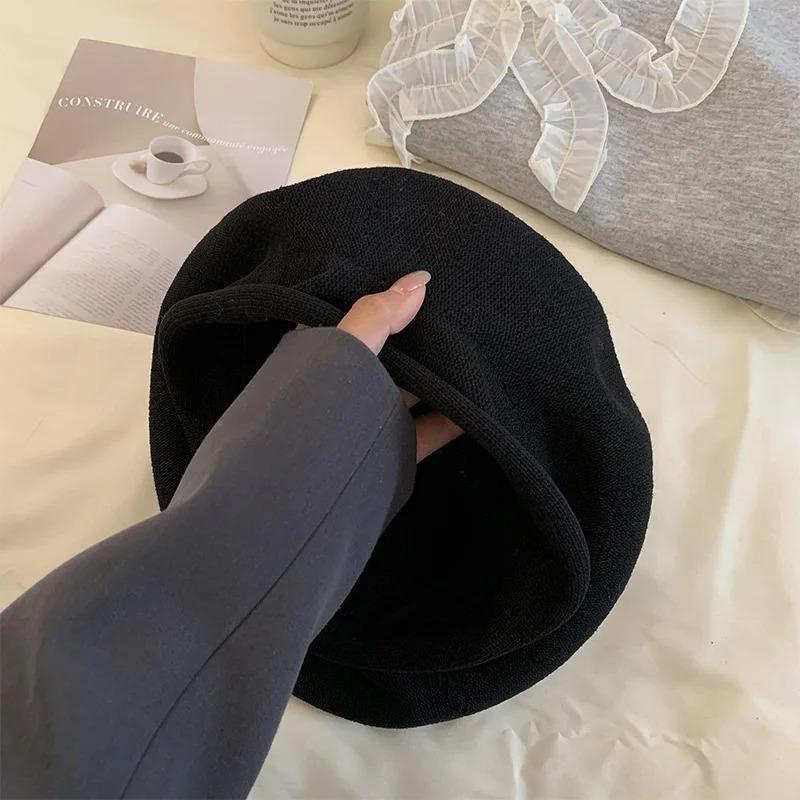 Milchweiße gestrickte Baskenmützen für Damen Süße niedliche Wollmalermütze Lässige weiche Panama-Baskenmütze Damenmode Elegante Schiebermütze