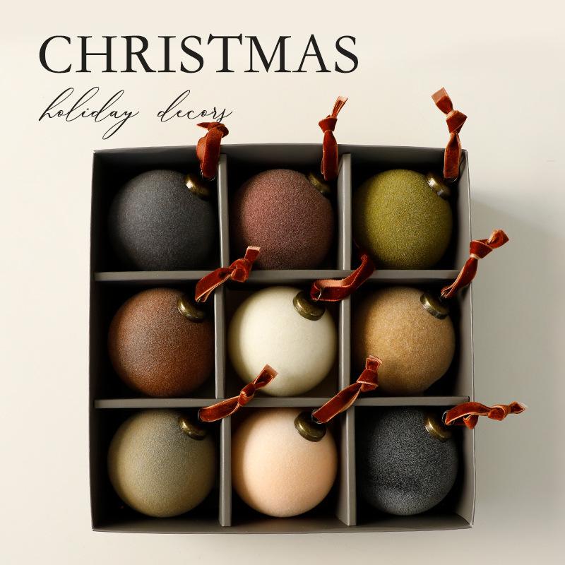 Christmas Tree DIY Flocking Ornament Set: Plush Hanging Balls