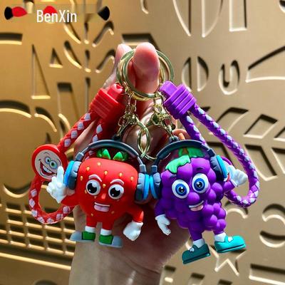 Kreativer Cartoon-Frucht-Schlüsselanhänger-Anhänger - Niedliches Auto-Ornament und Greifautomat-Geschenk