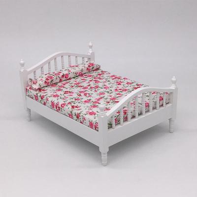 Literie Florale pour Chambre de Mini Maison de Poupée - Blanc Pur