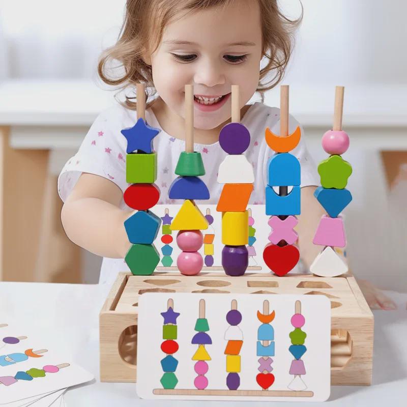 Grenzüberschreitendes kognitives Zuordnungs-Puzzle mit geometrischen Holzformen: Kinder Perlenfädeln mit Fünf-Spalten-Sets
