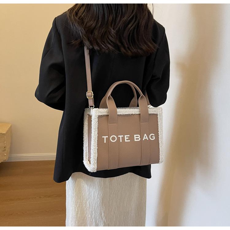 Oblique Span Hand Bag Women's Niche Design Autumn New Shoulder Bag Commuter Lamb Wool Tote Bag