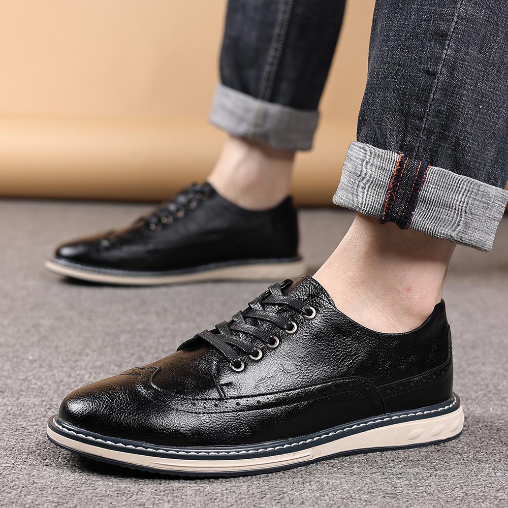 Fashion New Casual Business Men's Solid Color Oxford Shoe Fashionable And Breathable Driving Shoe Comfortable And Anti - Slip Flat Shoes