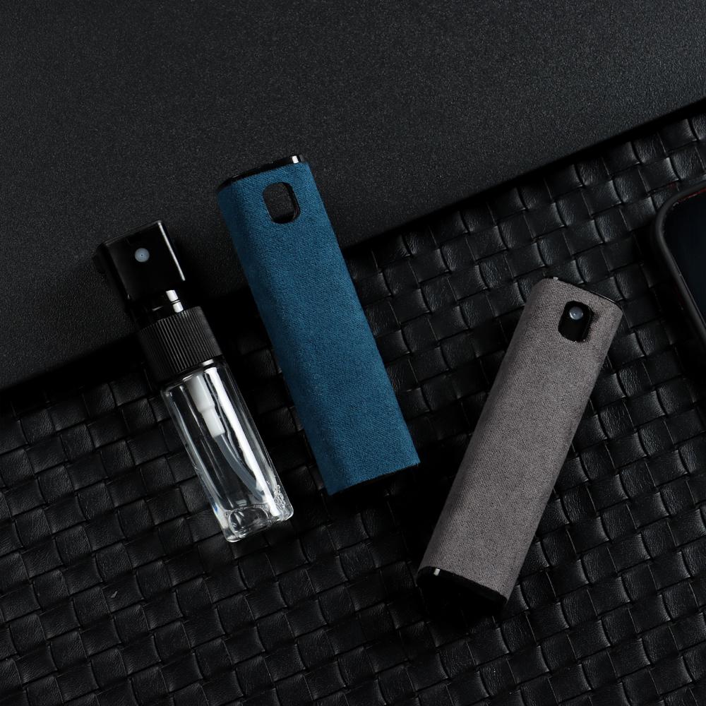 

Встроенная чистящая жидкость. Портативный очиститель экрана. Удаление пыли. Очистка линз. Набор инструментов для очистки артефактов. серый