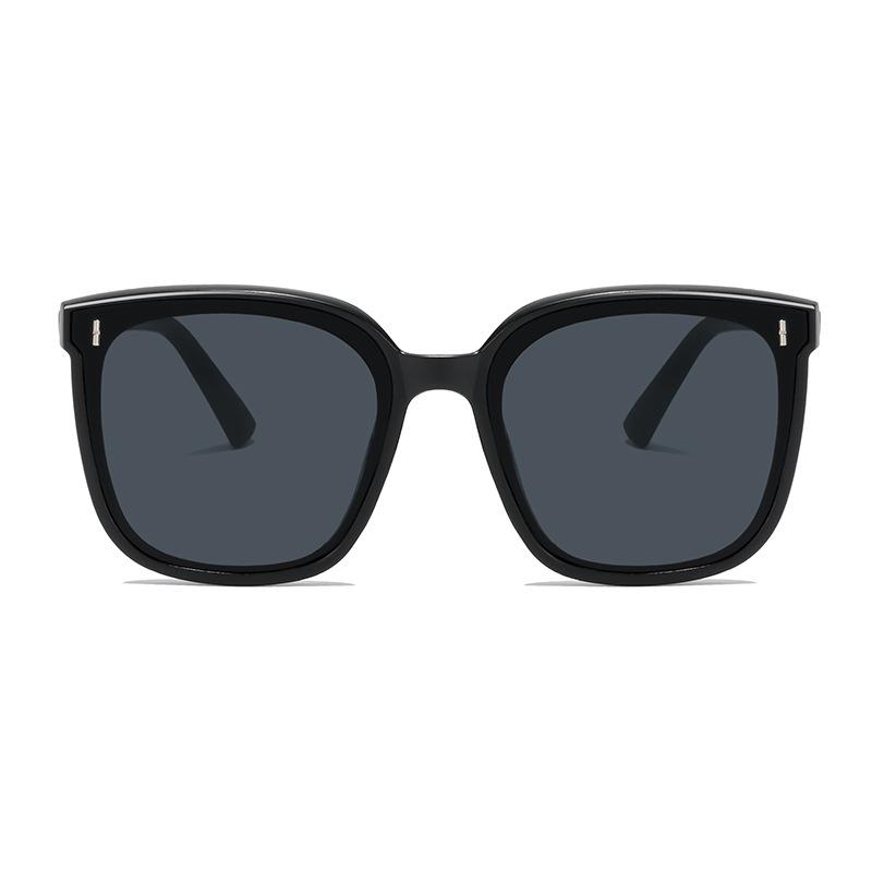 2024 Trendy Anti-UV Sunglasses for Women & Men - Douyin Influencer Style, Big Face Slimming, Perfect for Driving.