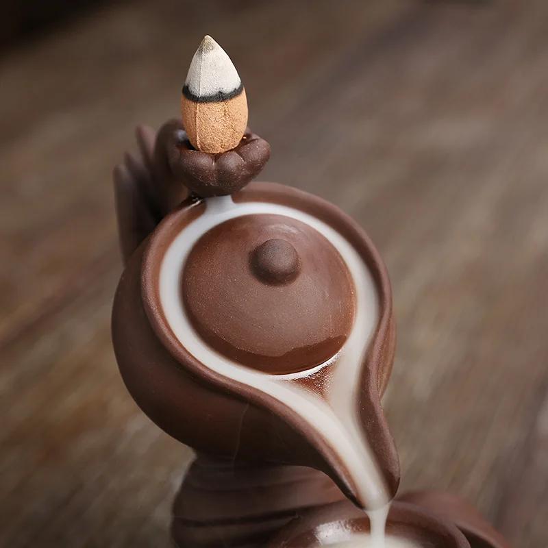 Keramischer Wasserfall Räuchergefäß Buddha Hand Räuchergefäßhalter Indoor Rauch Rückfluss Räucherbrunnen Buddhistischer Altar Tischdeko