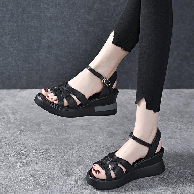 Horse shoes sandals women's summer 2025 new woven wedge heel thick sole non-slip retro one-word buckle belt women's sandals
