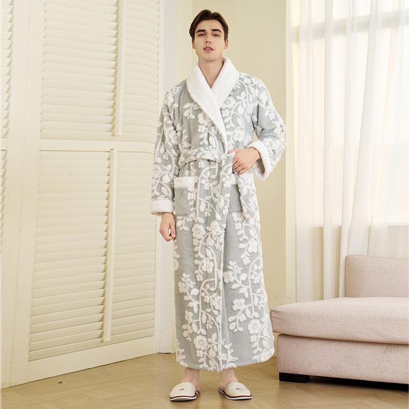 Men's Winter Shawl Collar Plush Fleece Bathrobe Soft Warm Long Sleeve Robe with Pockets Spa Robes for Men Comfortable Fluffy Homewear Sleepwear