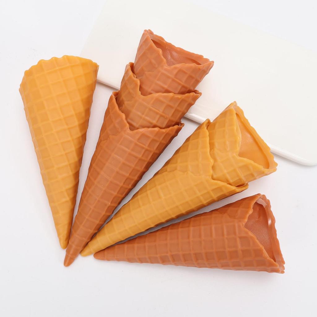 Cono Gelato Realistico da 13 cm – Accessorio Dessert in Argilla Giocattolo Commestibile con Grande Cono Croccante