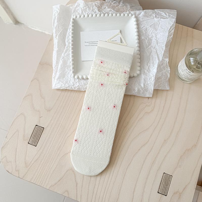 Korean Women s Pink Mesh Mid-Calf Socks - Breathable, Sweat-Wicking, Seamless Ruffle, Academy Style. One Size