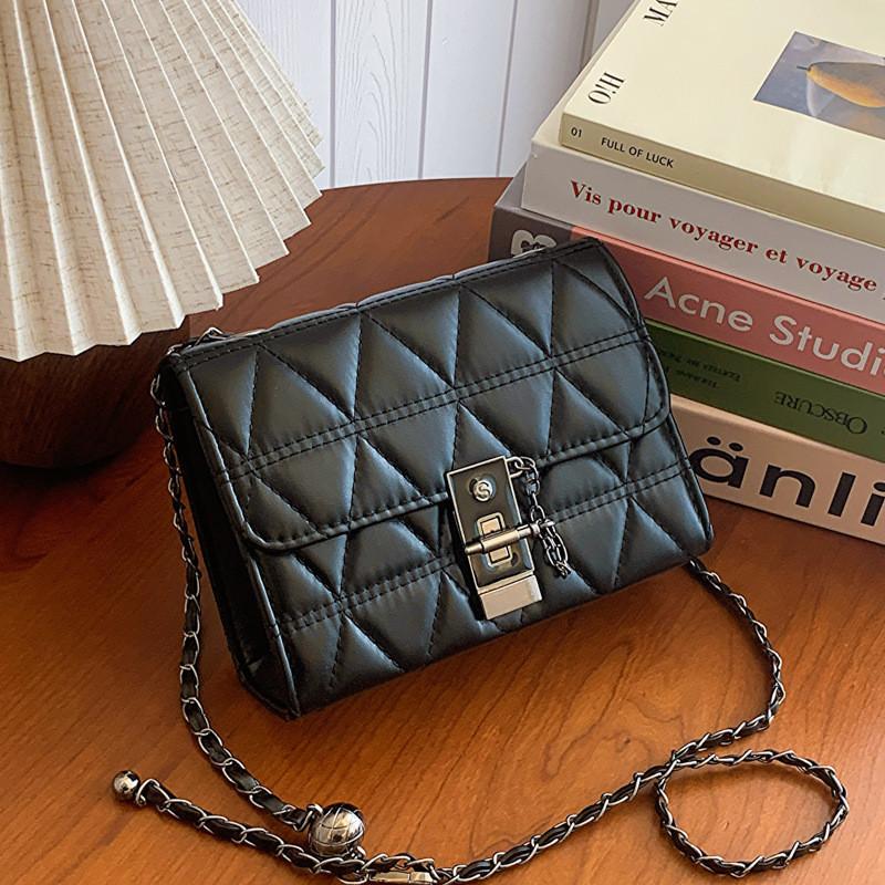 Stylish Pu Leather Crossbody Bag For Women Trendy Quilted Chain Shoulder Bag