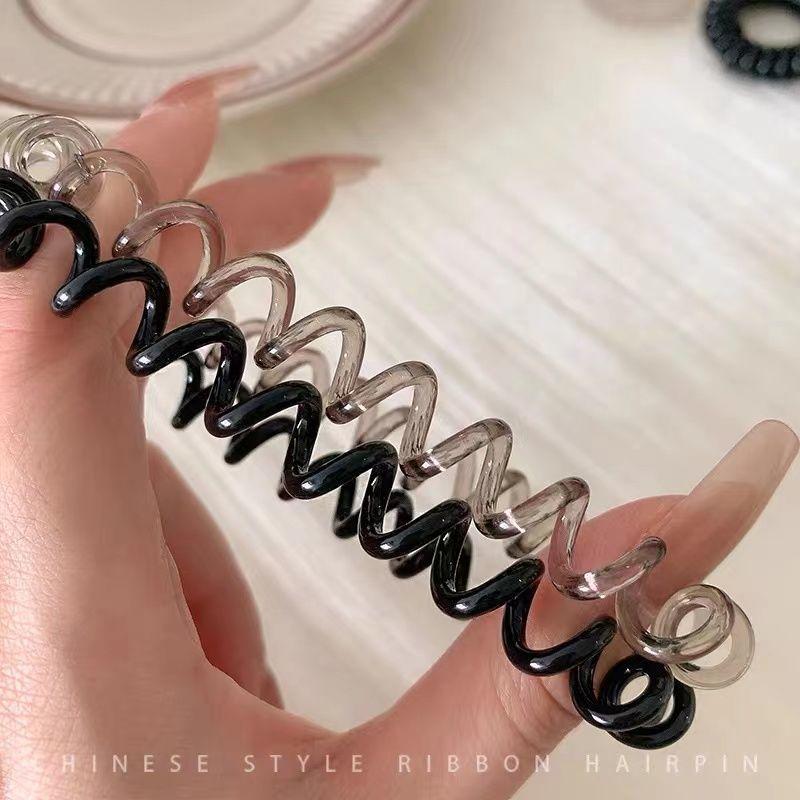 9 cepli telefon hattı, saç tokası degradesi, kız gibi kalpli kravatlı saç, yeni ip ve deri bantlı saç aksesuarları