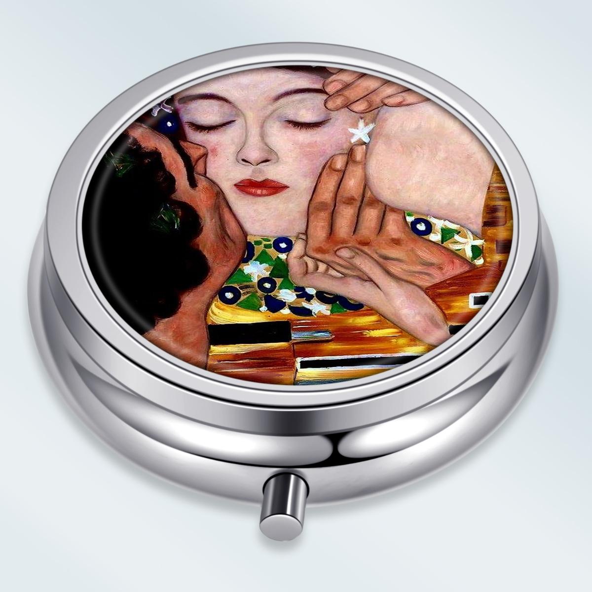 

Portable Pill Box with 3 Compartments, Mini Metal Medicine Organizer Case, Cute Printed Pill Container for Vitamins, Pills, Jewelry, Travel, Daily Use разноцветный