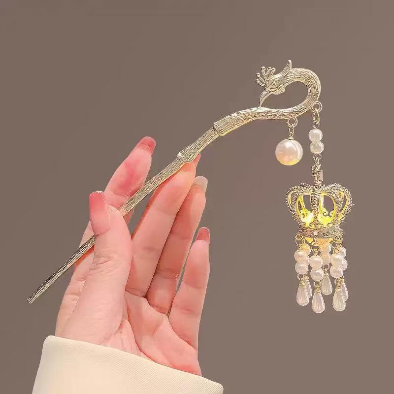 Antique West Lake Pavilion Lantern Tassel Hairpin with Luminous Palace Design for Hanfu Updo.