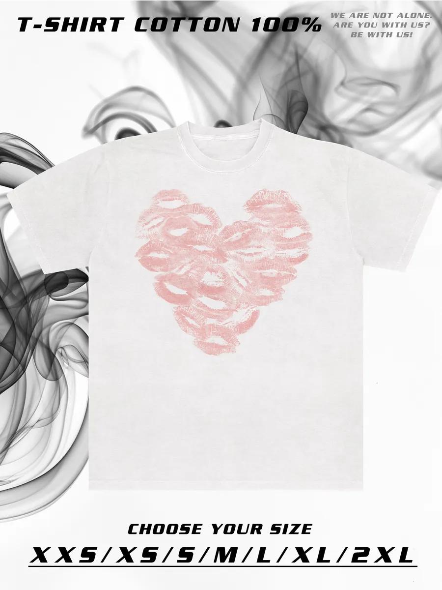 Oversized T-shirt with kisses print 4XL