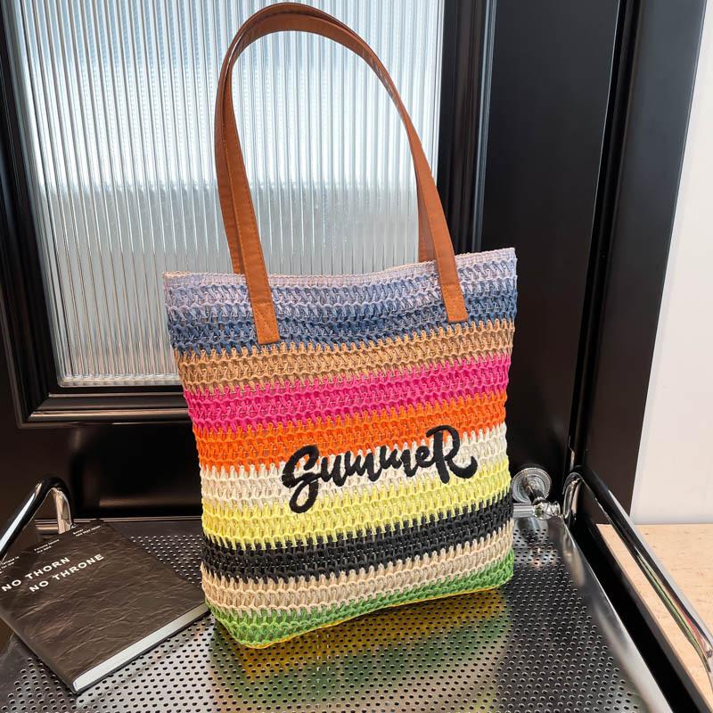 

Handmade straw tote bag women s large-capacity commuter bucket bag shoulder underarm bag personalized rainbow contrasting color shopping bag
